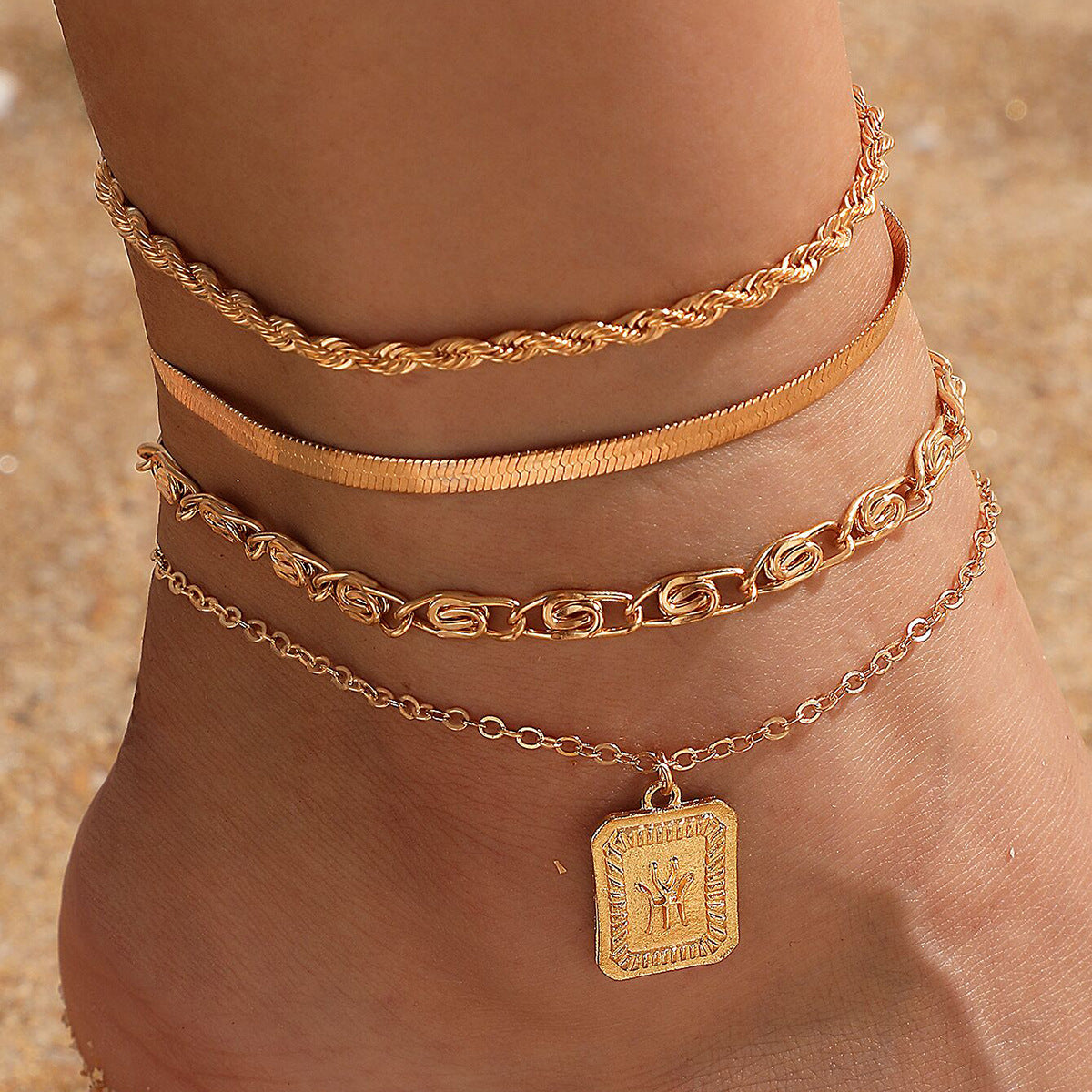 Chaine de pieds SUZANNE REF:75CNPI2306