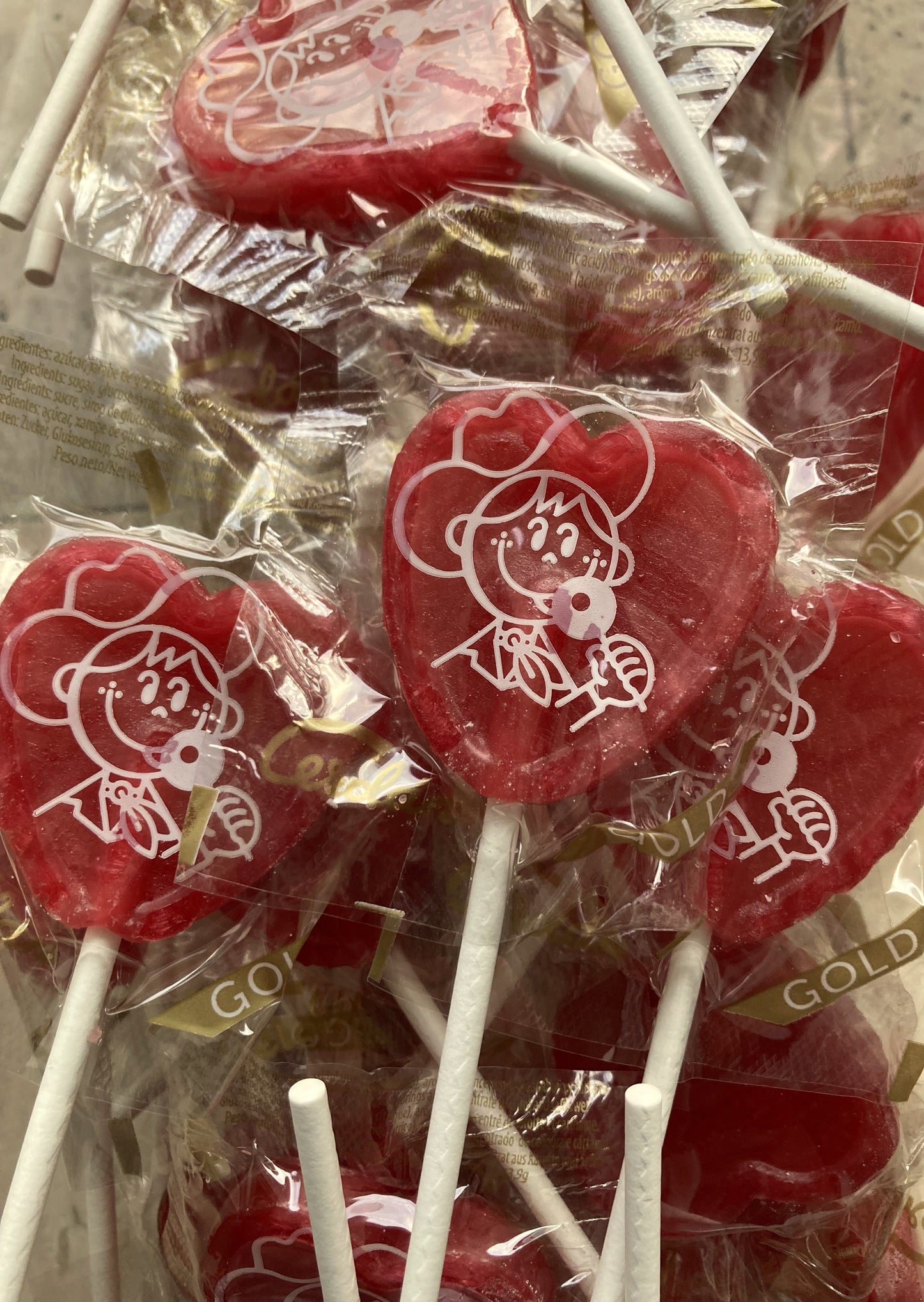 Réf CE 77 - Bonbon Sucette Grand Cœur Rouge gout Cerise sans Gluten, Bonbon Halal – La pièce.