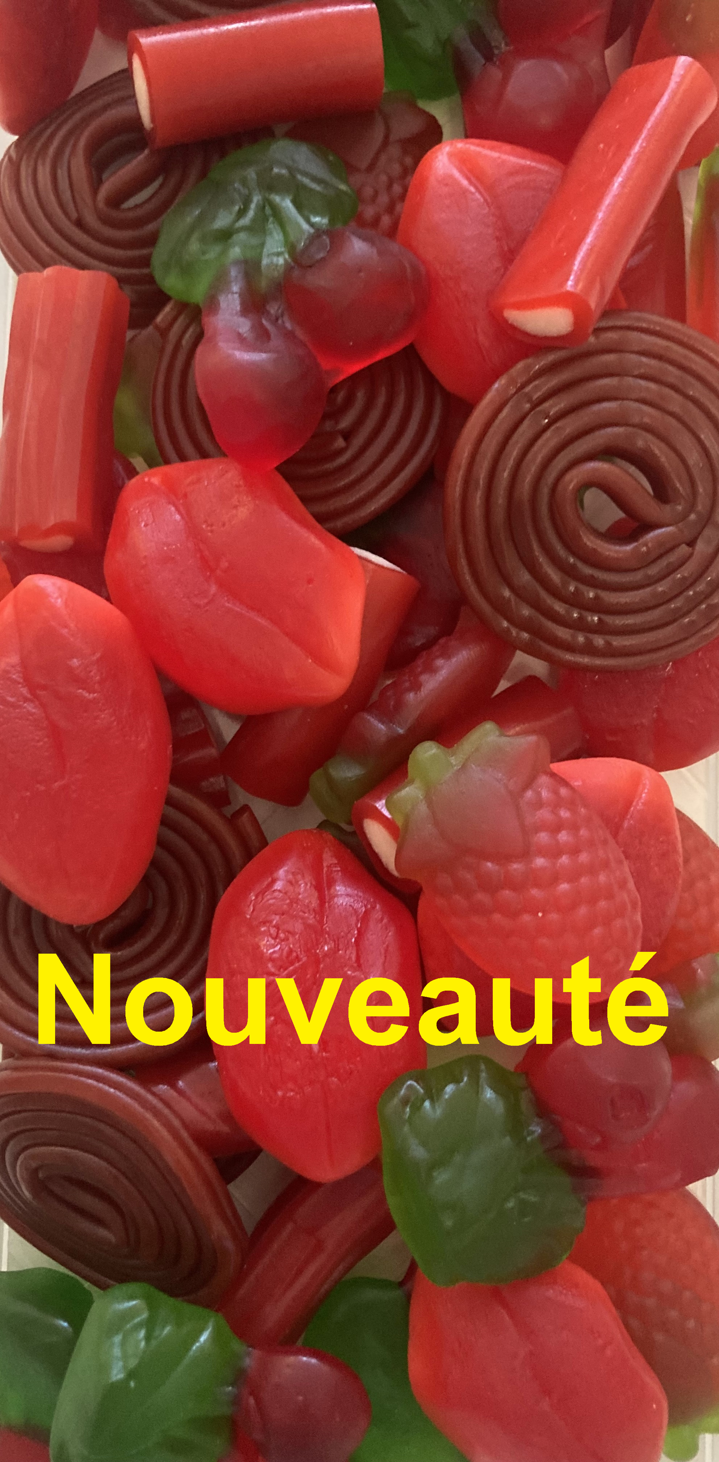 Réf B4 88 – Box 4 – Bonbons Coloris Rouge, formes et gout différents, Bonbon Halal sachet de 500 g