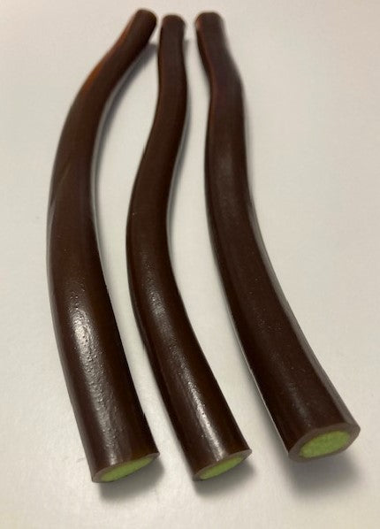 Réf DA 33 - Bonbon aux fruits en forme de Câble gout Cola, Bonbon Halal - Sachet de 3 pièces, Longueur environ 24 cm, poids environ 180 gr.