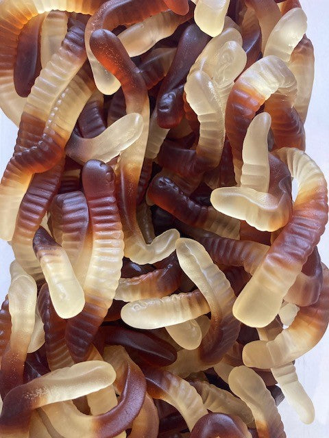 Réf DA 7 - Bonbon en forme de Vers de Terre gout cola gélifié, sans Gluten, Bonbon Halal - Sachet de 100 gr.