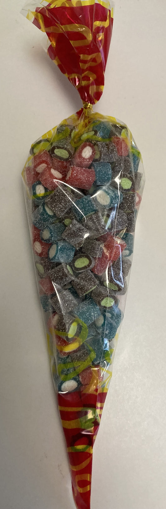Réf B8 98 – Box 8 - Bonbon aux fruits en forme de Bouchée de Mini Câble gout Framboise, Cola et Fraise Acide, Bonbon Halal sachet de 600 gr.